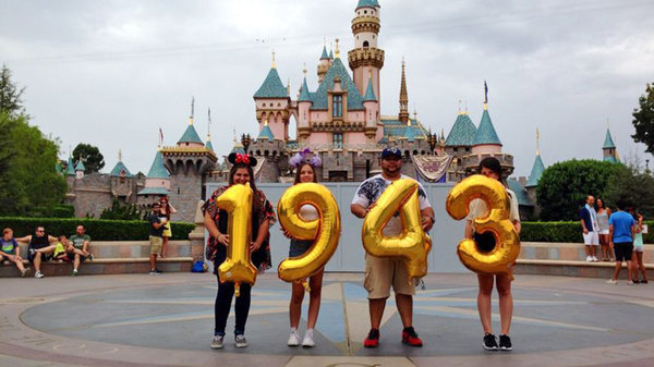 balloon-disneyland-1943.jpg