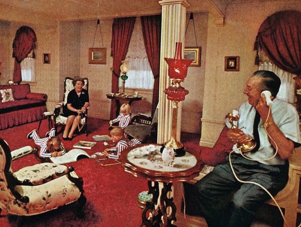 walt-disney-apartment-main-street.jpg